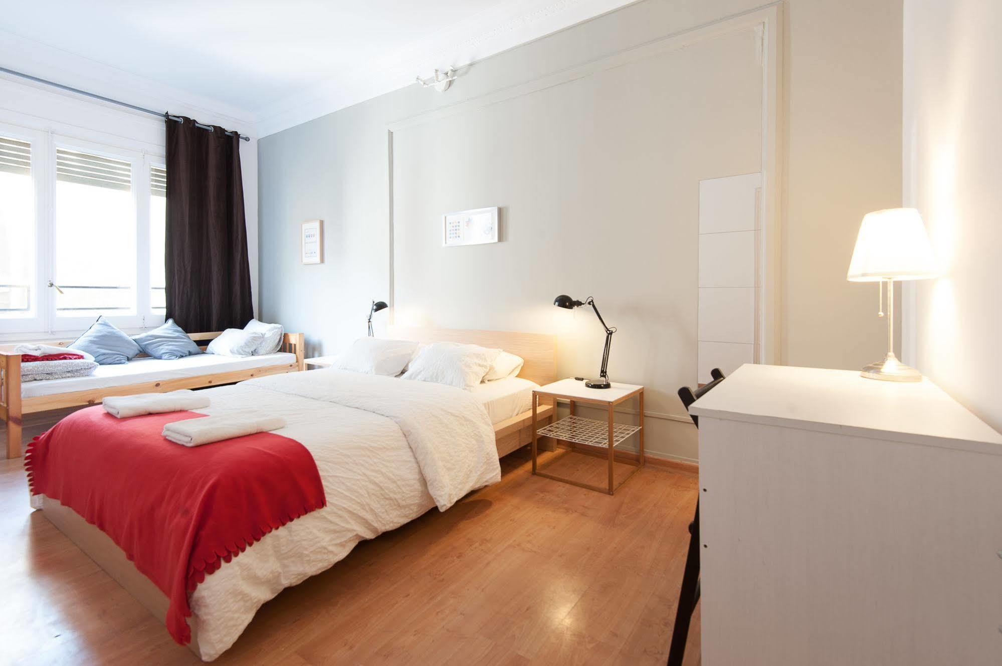 Wow Hostel Barselona Dış mekan fotoğraf