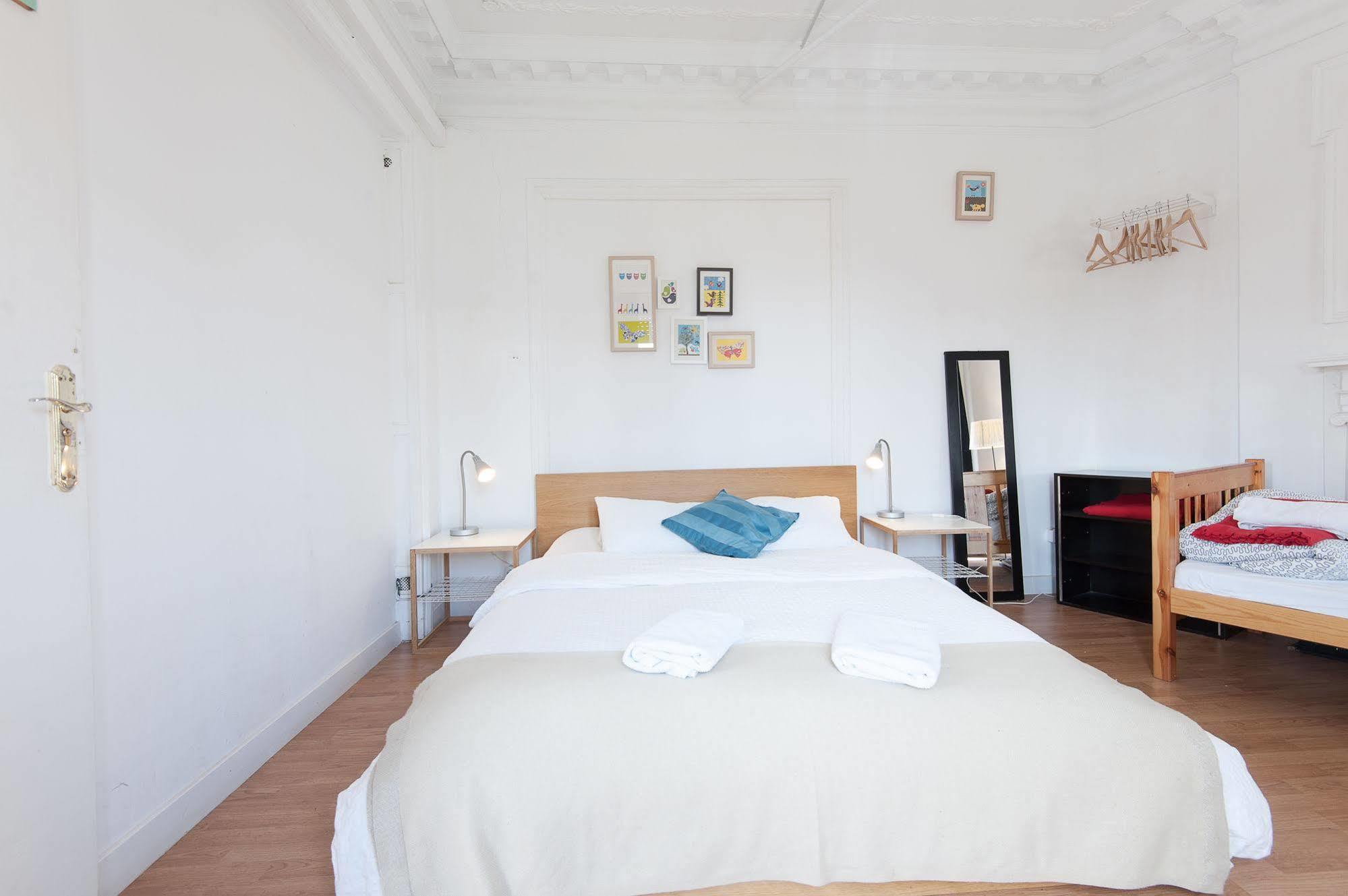 Wow Hostel Barselona Dış mekan fotoğraf